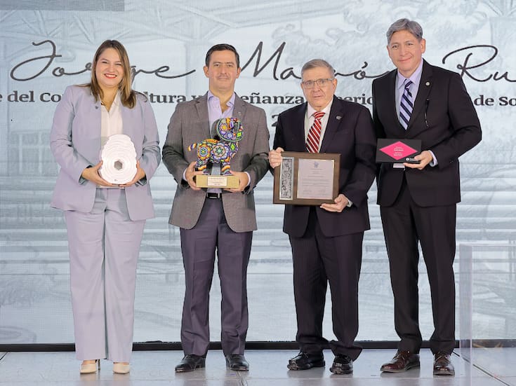 El Tec de Monterrey reconoce la trayectoria de Jorge Horacio Mazón