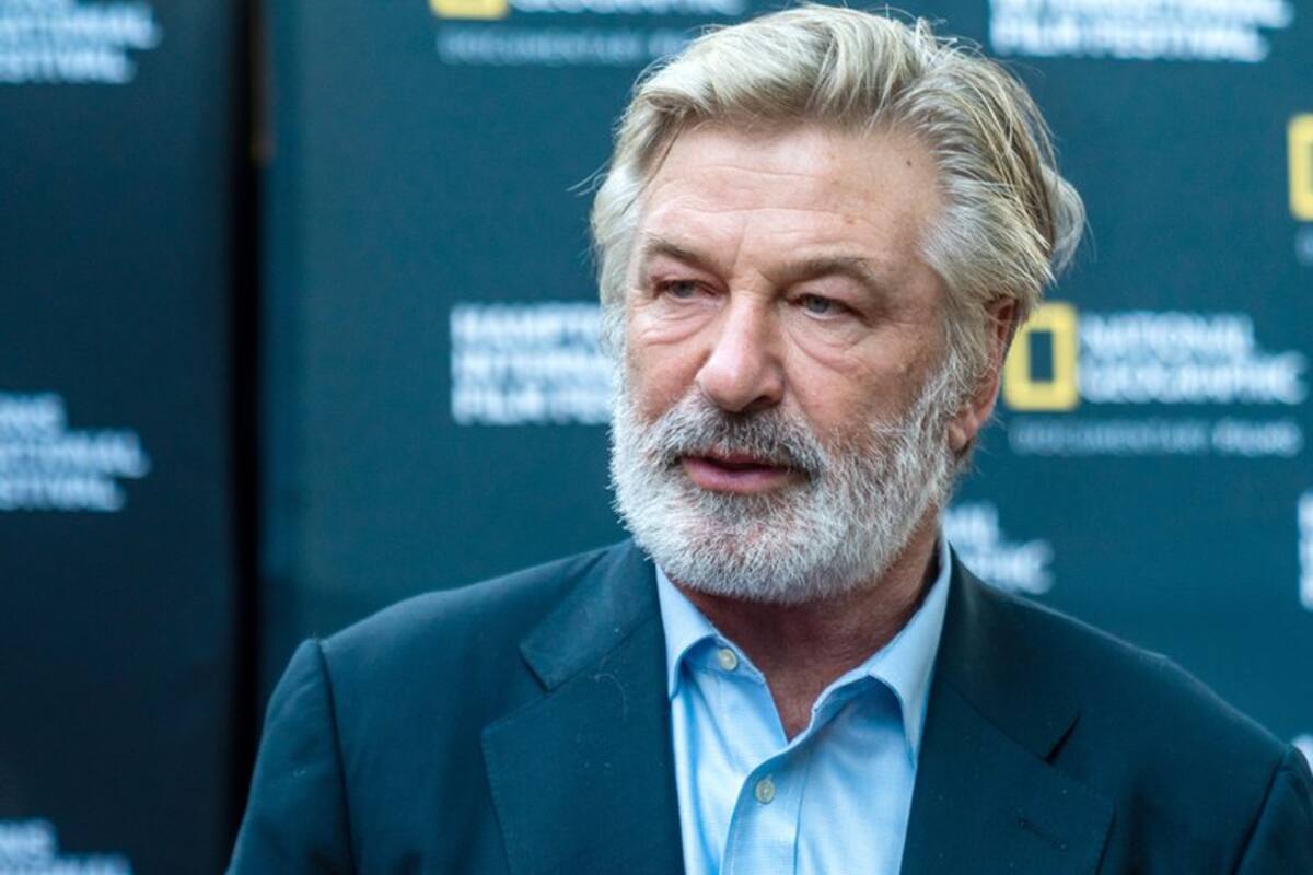 Alec Baldwin : una mujer muere tras disparar el actor una pistola de fogueo
durante un rodaje