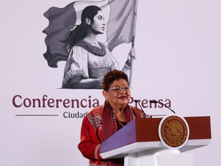 Ernestina Godoy queda como encargada provisional de la FGR tras nombramiento hecho por Gertz Manero antes de su renuncia en un proceso que avanza con la convocatoria del Senado y con la terna que deberá elaborar la presidenta Claudia Sheinbaum