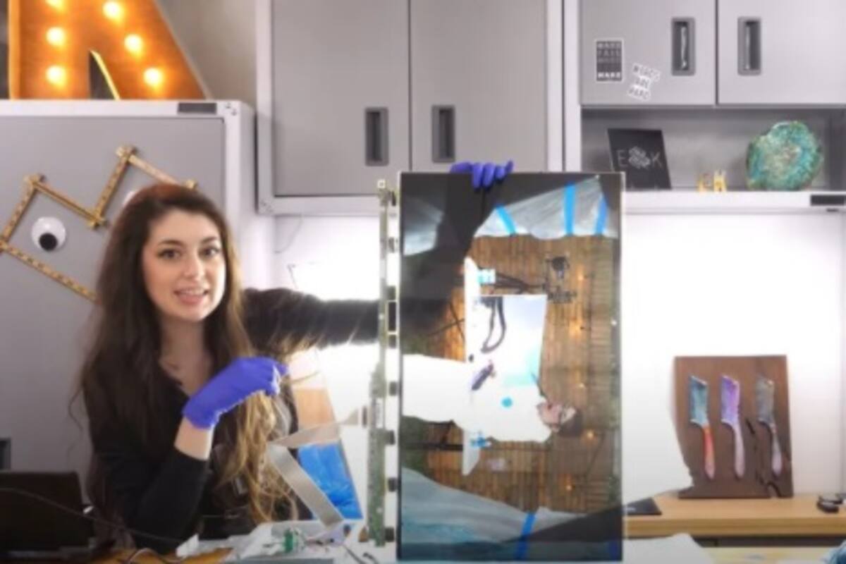 Convertir tu monitor en una pantalla transparente es tan sencillo como quitarle capas