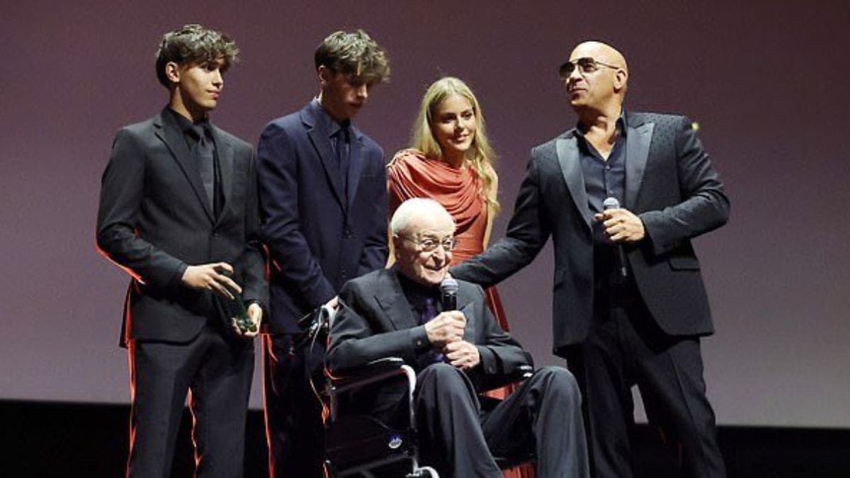 Michael Caine anuncia su retiro de la actuación por cuarta vez a los 92 años durante el Festival de Cine del Mar Rojo 2025; “He tenido toda suerte que se puede tener”
