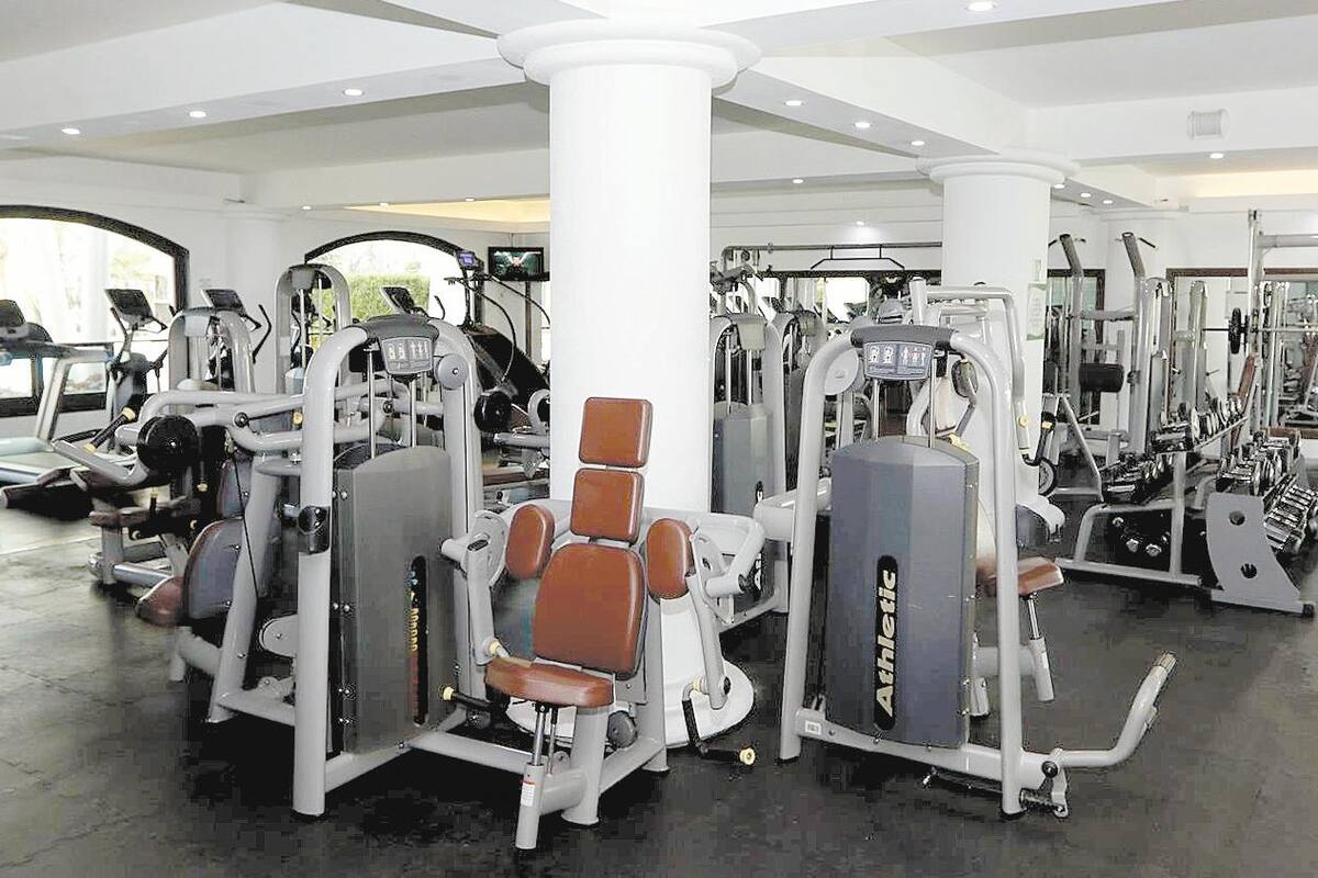 Gimnasios usan toda su fuerza para subsistir
