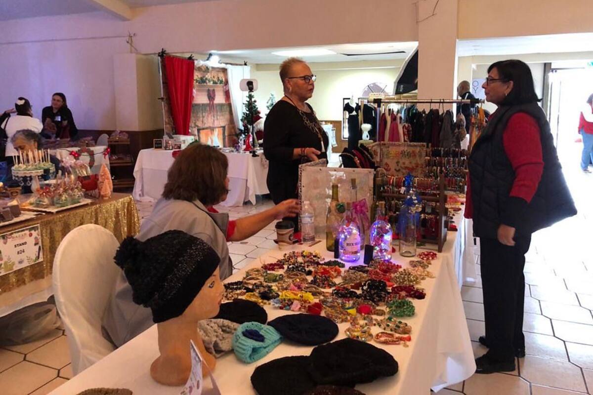 Organizan bazar navideño para pagar aguinaldos a personal de Cruz Roja Rosarito