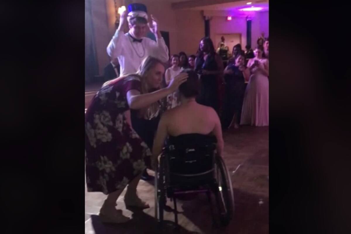 DJ pone canción inadecuada cuando joven en silla de ruedas estaba en la pista de baile