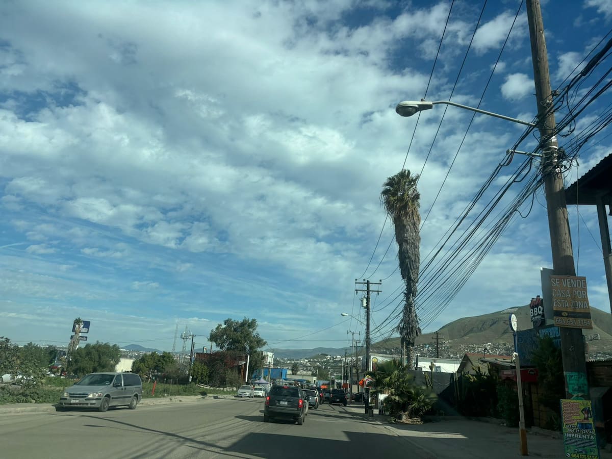 Vecinos denuncian congestionamiento diario y falta de estrategias viales en la zona. Foto: Lorena Salinas