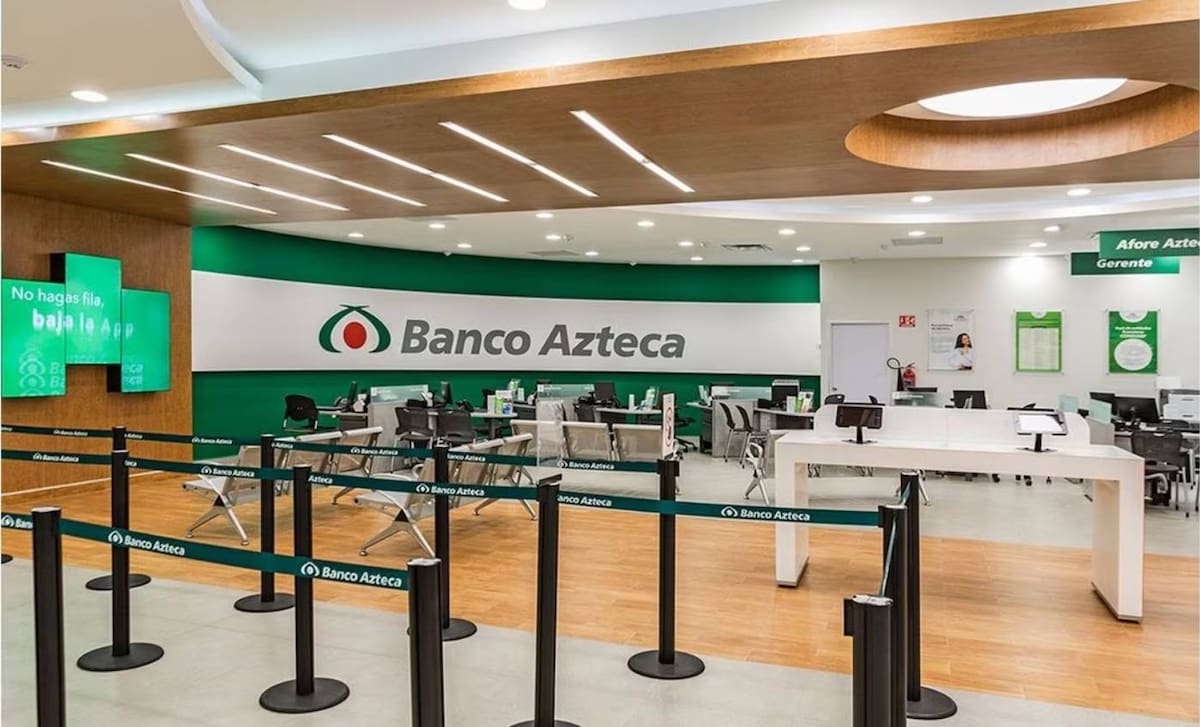 Fotografía de archivo de cajas de Banco Azteca / AP Noticias