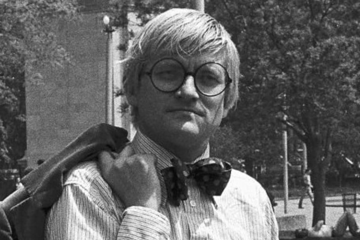¿Quién fue David Hockney? La vida y legado del artista que revolucionó el arte contemporáneo