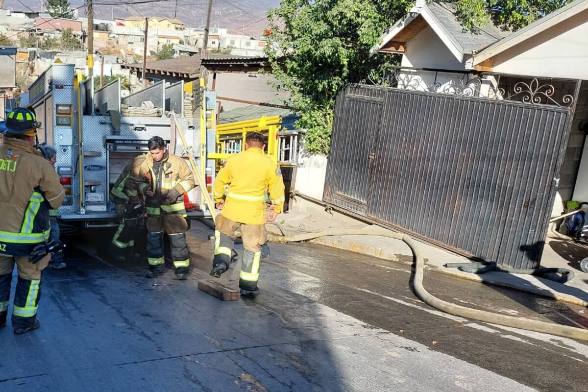 Atienden 40 reportes de emergencia en Tijuana por condición Santa Ana