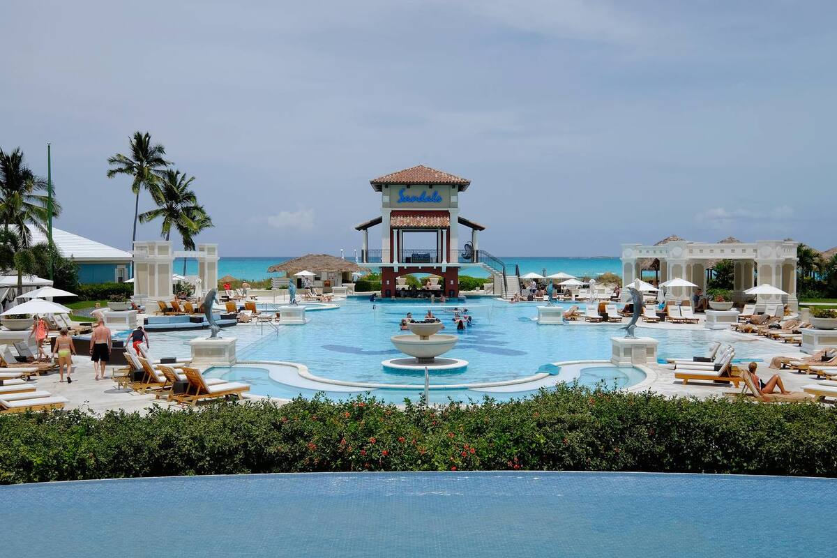 Tres estadounidenses son hallados muertos en lujoso centro turístico de las Bahamas