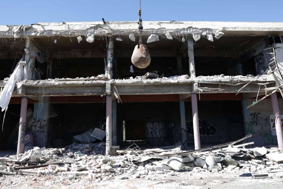 Comienza demolición del edificio del Mercado Municipal de Mexicali