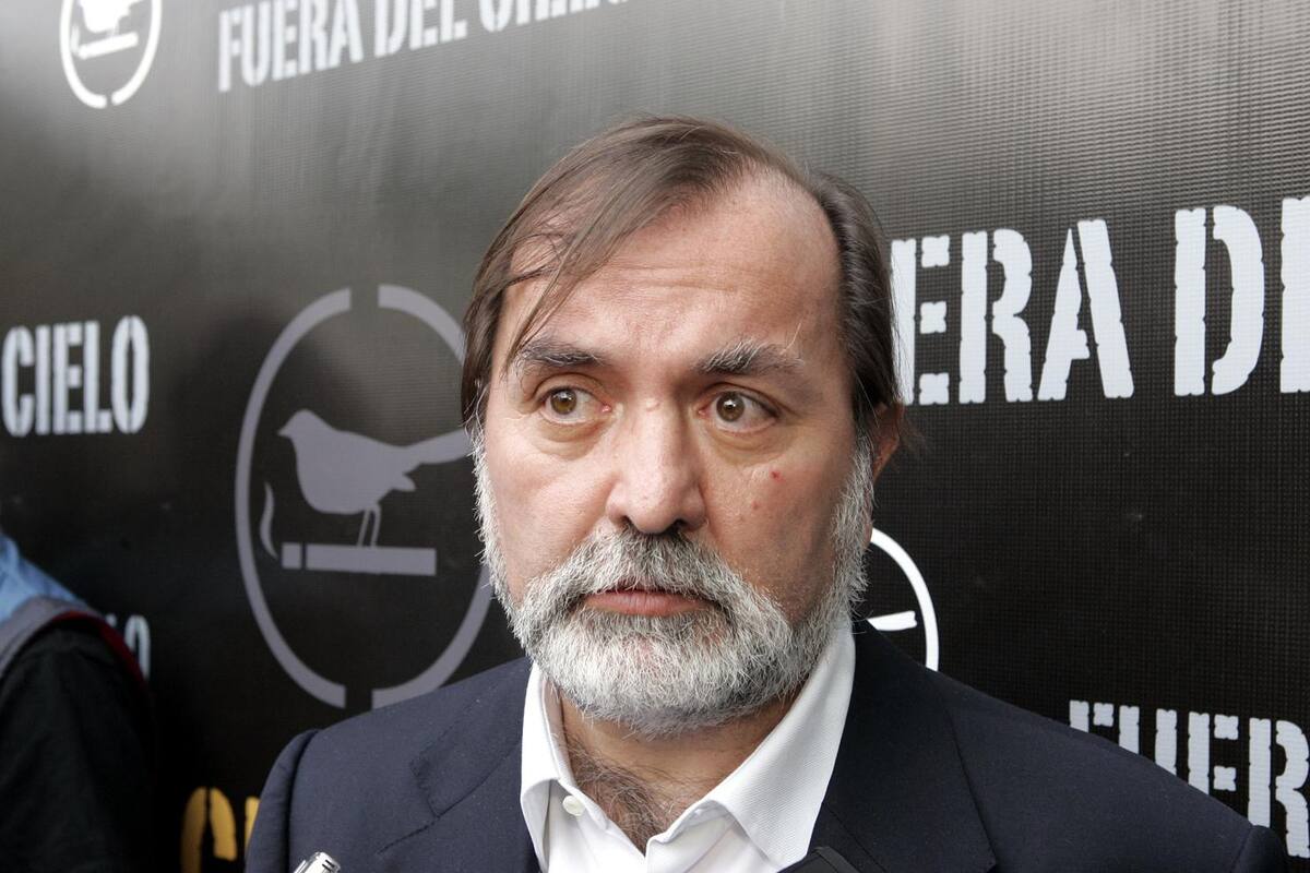 Epigmenio Ibarra acusa que videos de vacunaciones falsas podrían ser montajes de la derecha