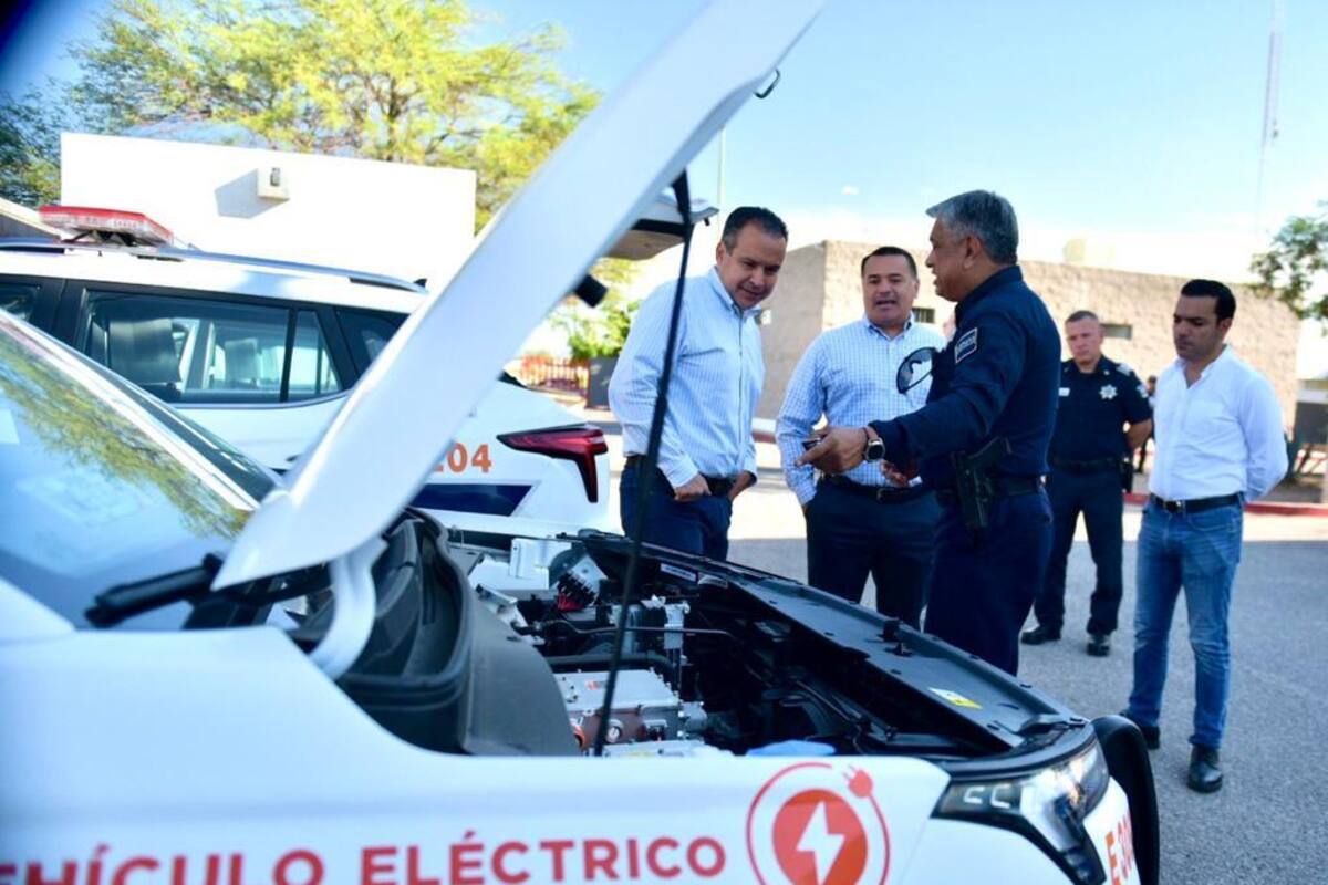 Muestra alcalde ventajas de patrullas eléctricas
