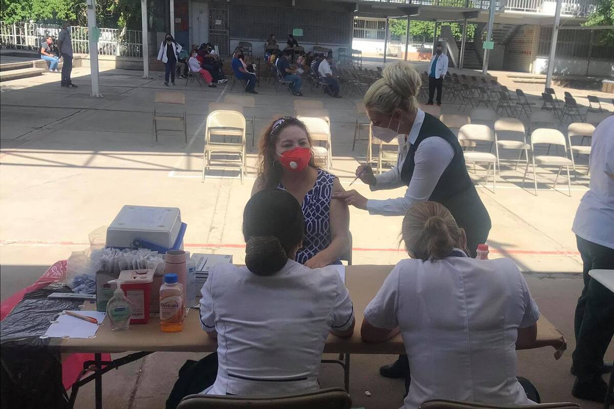 Agil vacunación en Nogales para personas de la tercera edad, mujeres embarazadas y adultos de 50-59 años