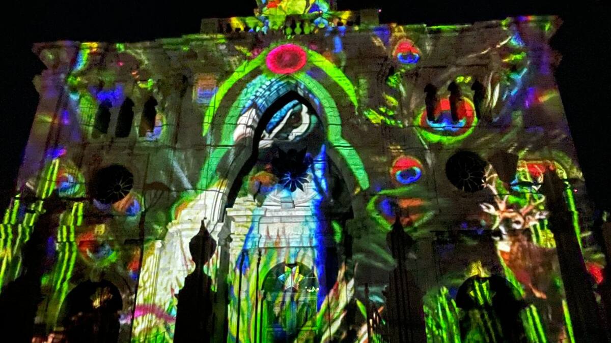 Fiestas del Pitic 2025: Sangre del Desierto presenta el Video Mapping “Arquitectura Orgánica”, una experiencia inmersiva que fusiona arte digital y performance