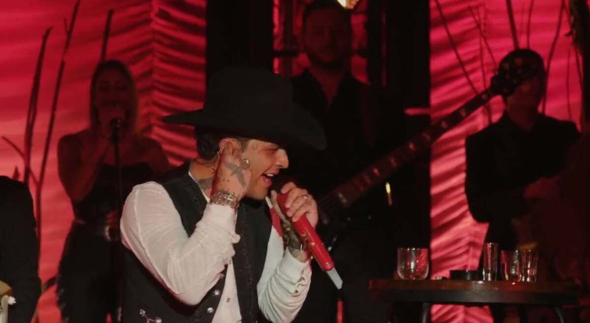 Nodal presentó la primera parte de su álbum 'Pa'l Cora'