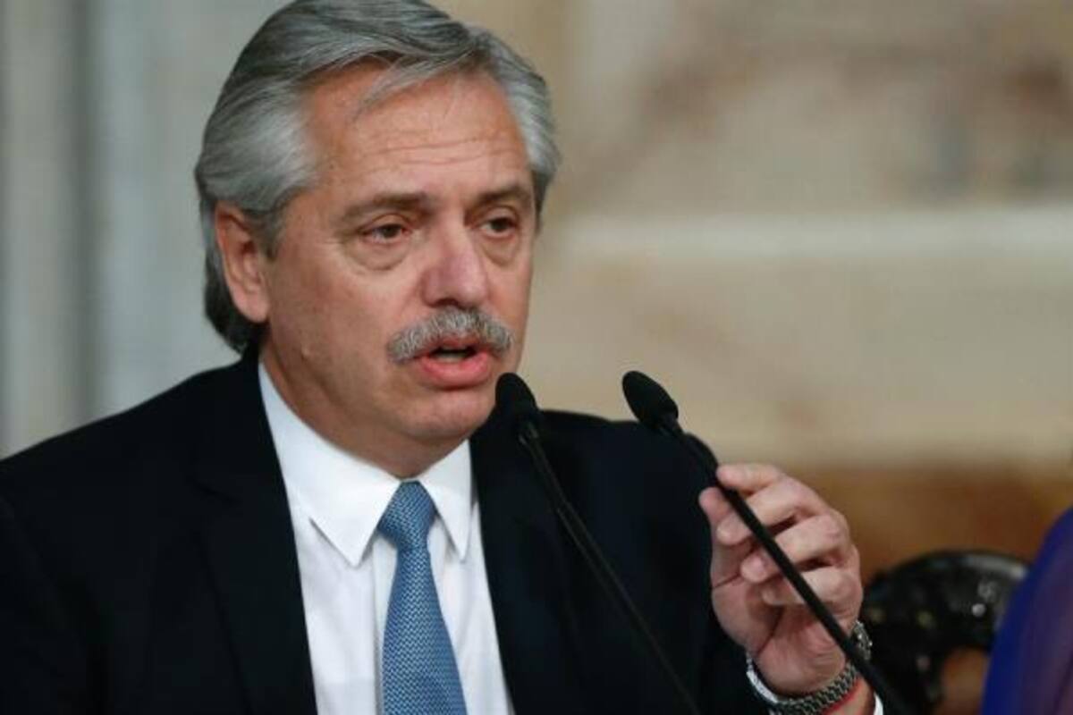 Prefiero tener 10% más de pobres y no 100 mil muertos: Presidente de Argentina