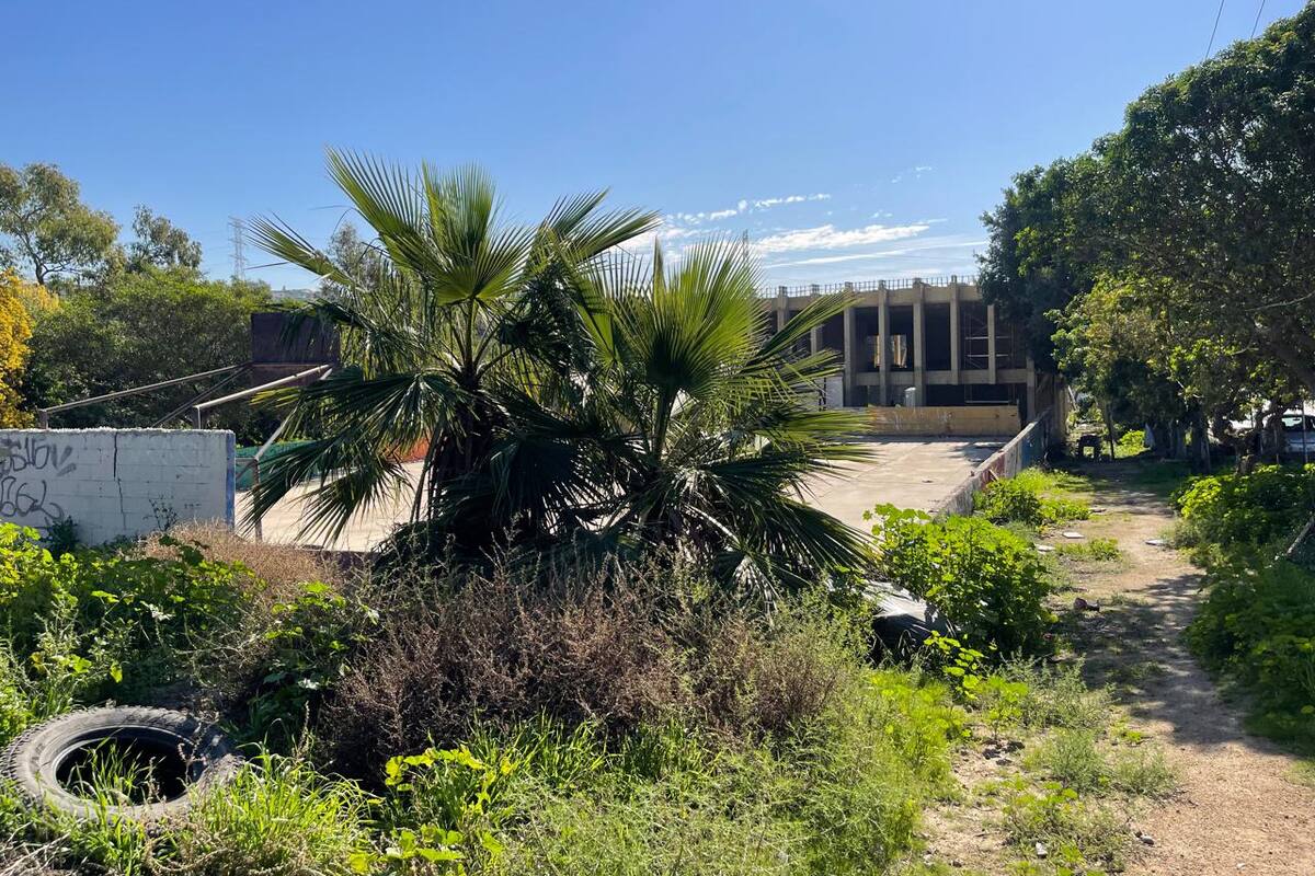 Basura y abandono: el parque “fantasma “ que tiene en espera a colonos en Rosarito