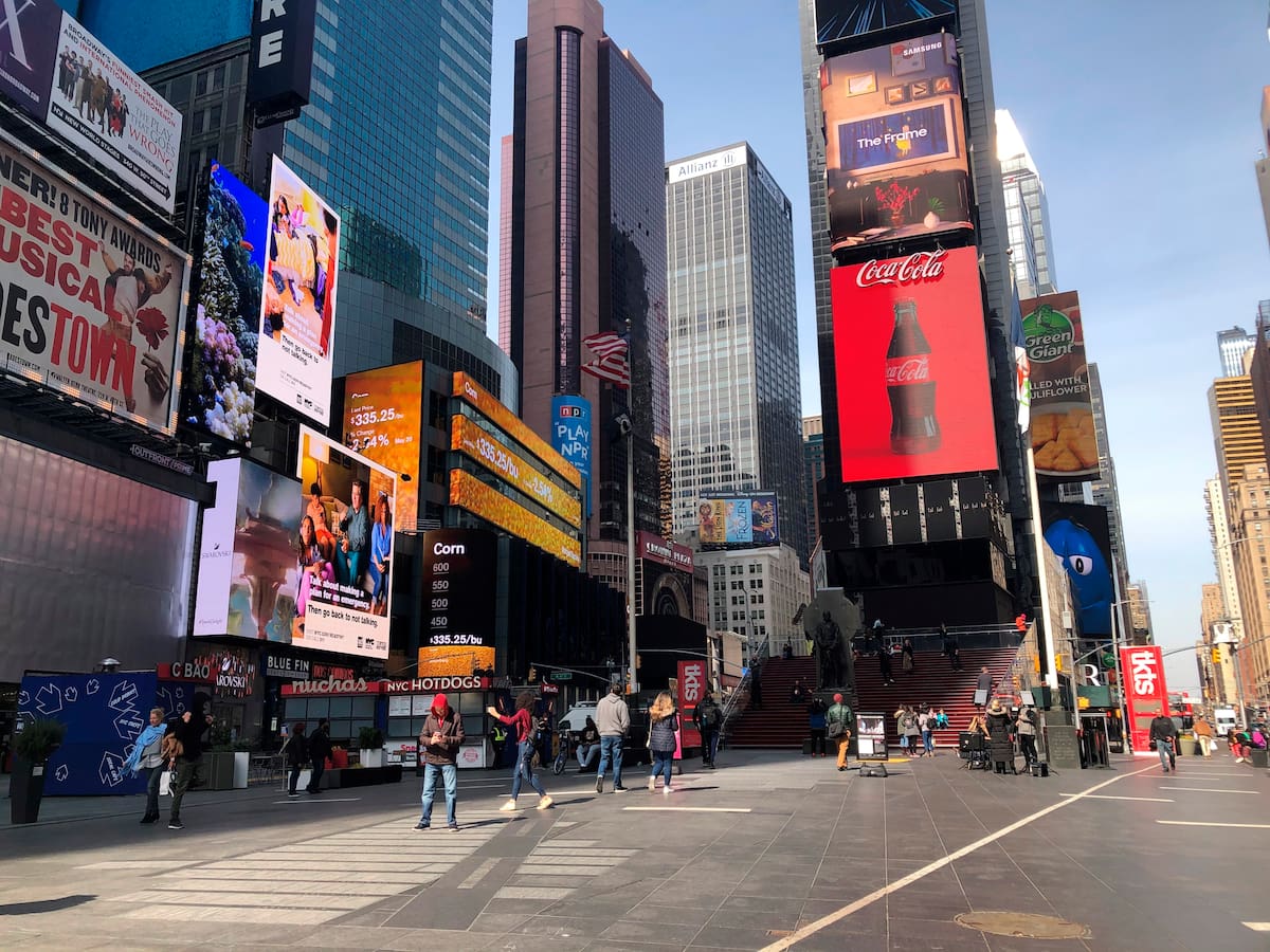 Las autoridades señalaron además que el hombre podría no tener vivienda fija y suele permanecer en distintas zonas de Manhattan. EFE/ Cristina Magdaleno