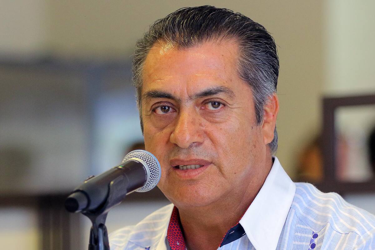 Inicia vacunación contra Covid-19 en Nuevo León; "El Bronco" dice no estar contento con el número de dosis