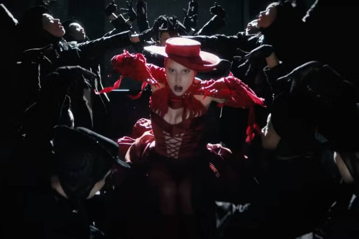 Lady Gaga estrena su nuevo sencillo “Abracadabra”