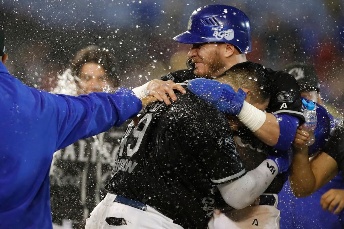 Charros dejan tendidos a Tomateros en primer juego de la serie final