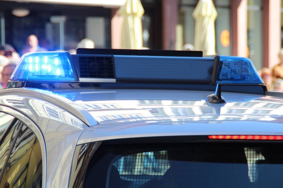 Localizan 2 cuerpos en fosa clandestina