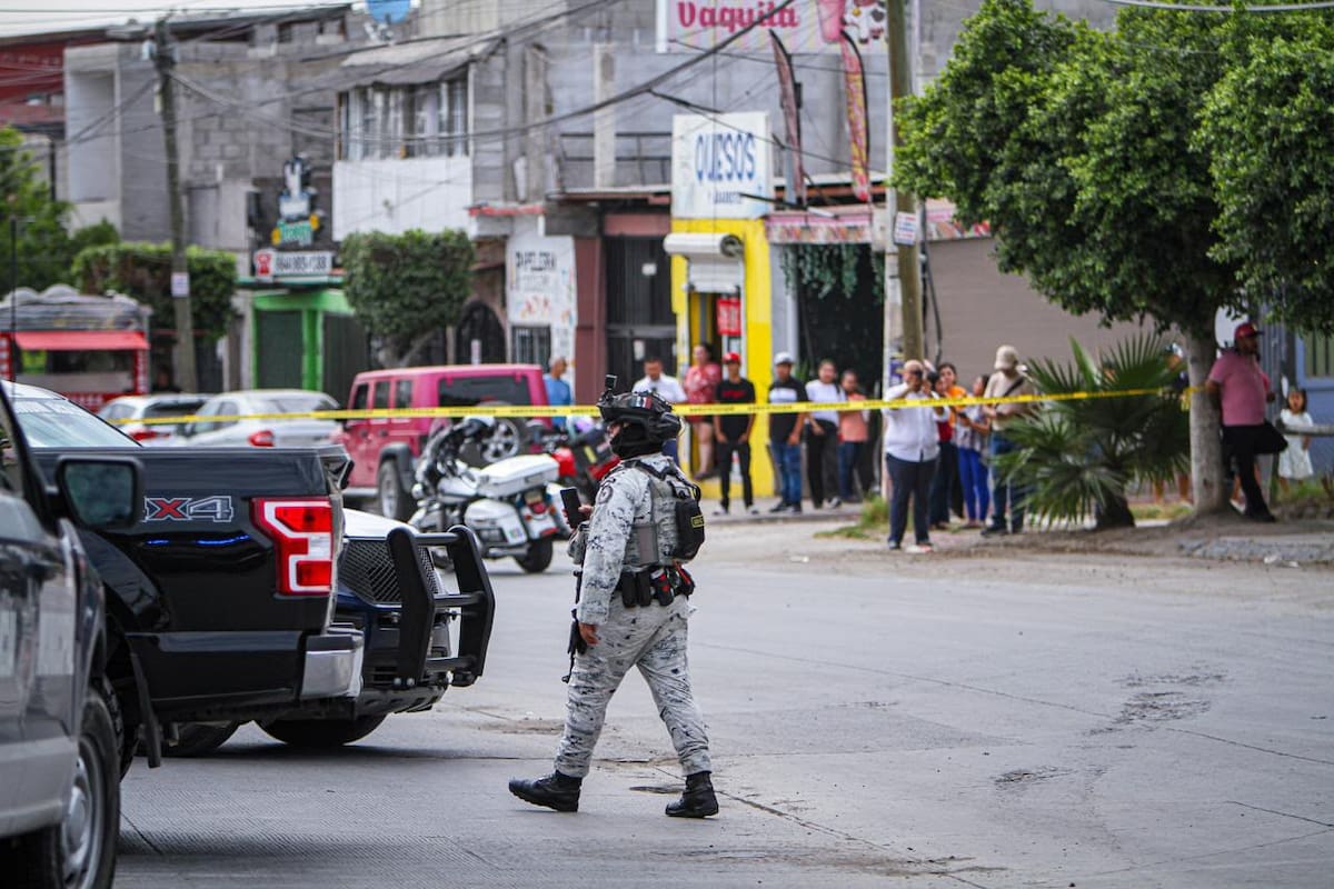 Acribillan a dos hombres en Villa Fontana; uno muere y otro lucha por su vida