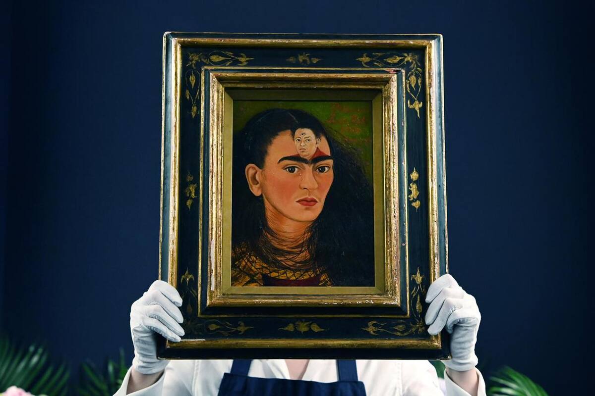 Obra de Frida Kahlo alcanza récord al subastarse por 34.9 mdd