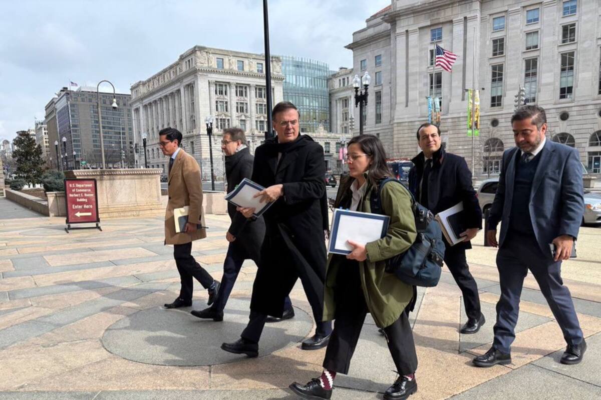 “Diálogo constructivo” inicia Ebrard con secretario de Comercio de EU