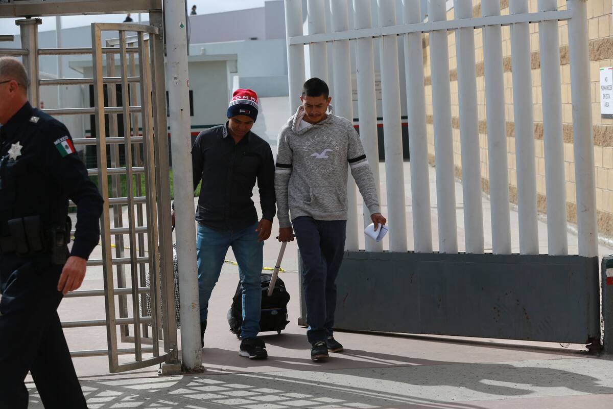 Frena tribunal de SD programa ‘Permanecer en México’ de Trump