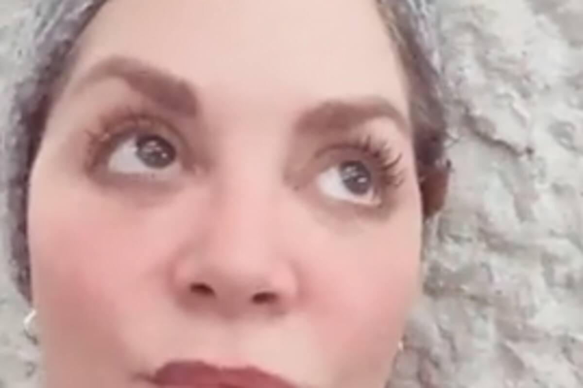 Tatiana denunció que le cerraron las puertas de abordaje y perdieron maletas
