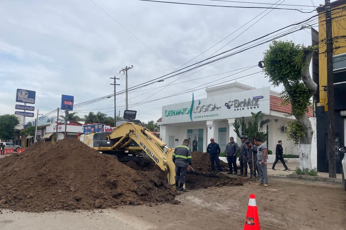 Avanzan reparaciones de “socavón “ por parte de la Cespt en Rosarito