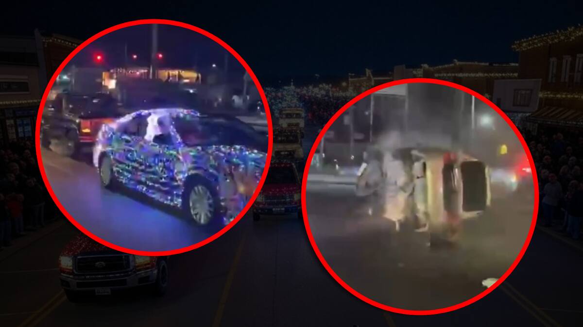 VIDEO: Choque volcamiento en plena caravana interrumpe desfile navideño en Reynosa (IMÁGENES FUERTES)