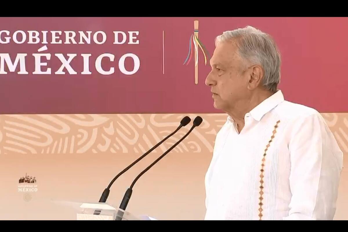 AMLO conmemora 214 aniversario del natalicio de Benito Juárez
