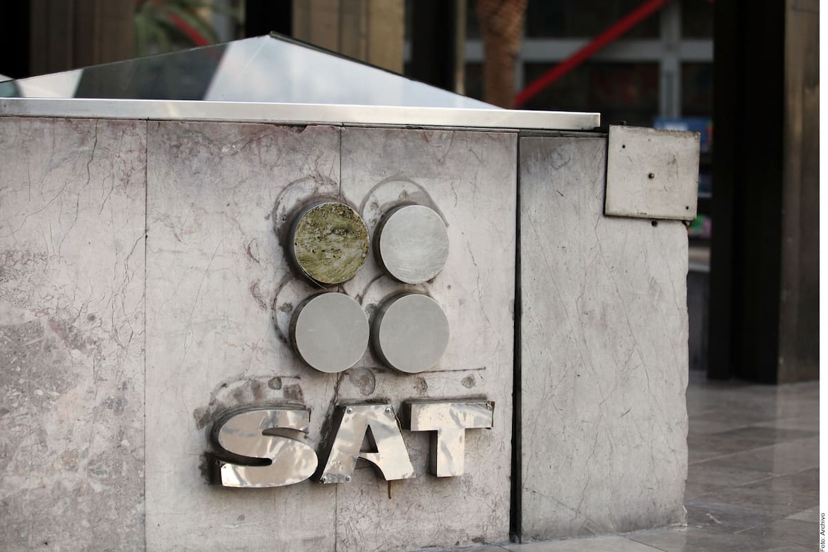 El SAT no anunció visitas masivas casa por casa con abogados y “cámaras especiales”