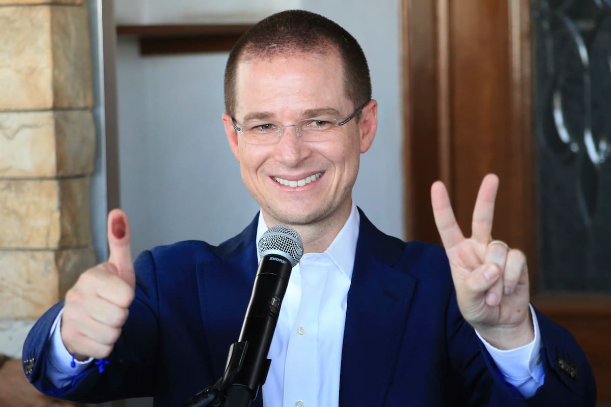 Sheinbaum critica que Anaya sea candidato al Senado porque “es prófugo de la justicia”