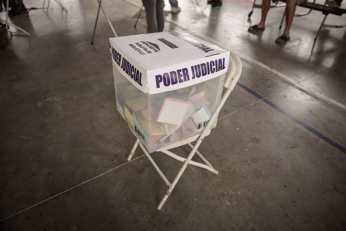 Acuden a votar ciudadanos de la zona oriente