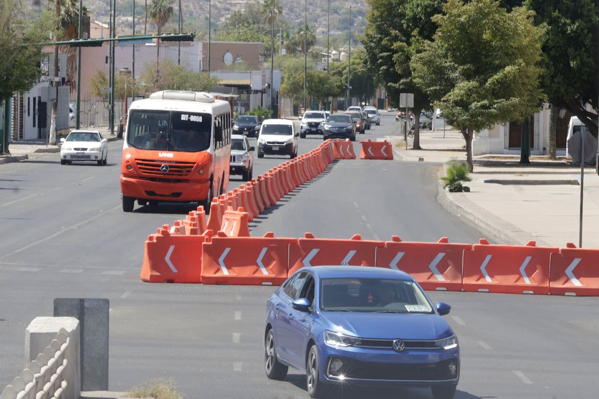 Cambian recorridos de camiones del transporte por cierre de la Rosales en Hermosillo