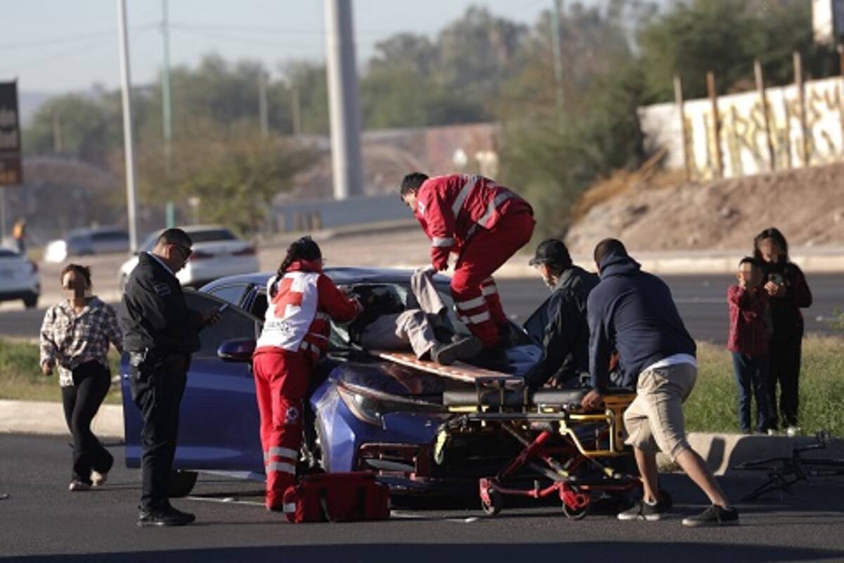 Ciclista sufre graves heridas tras ser embestido por un vehículo en Río Nuevo
