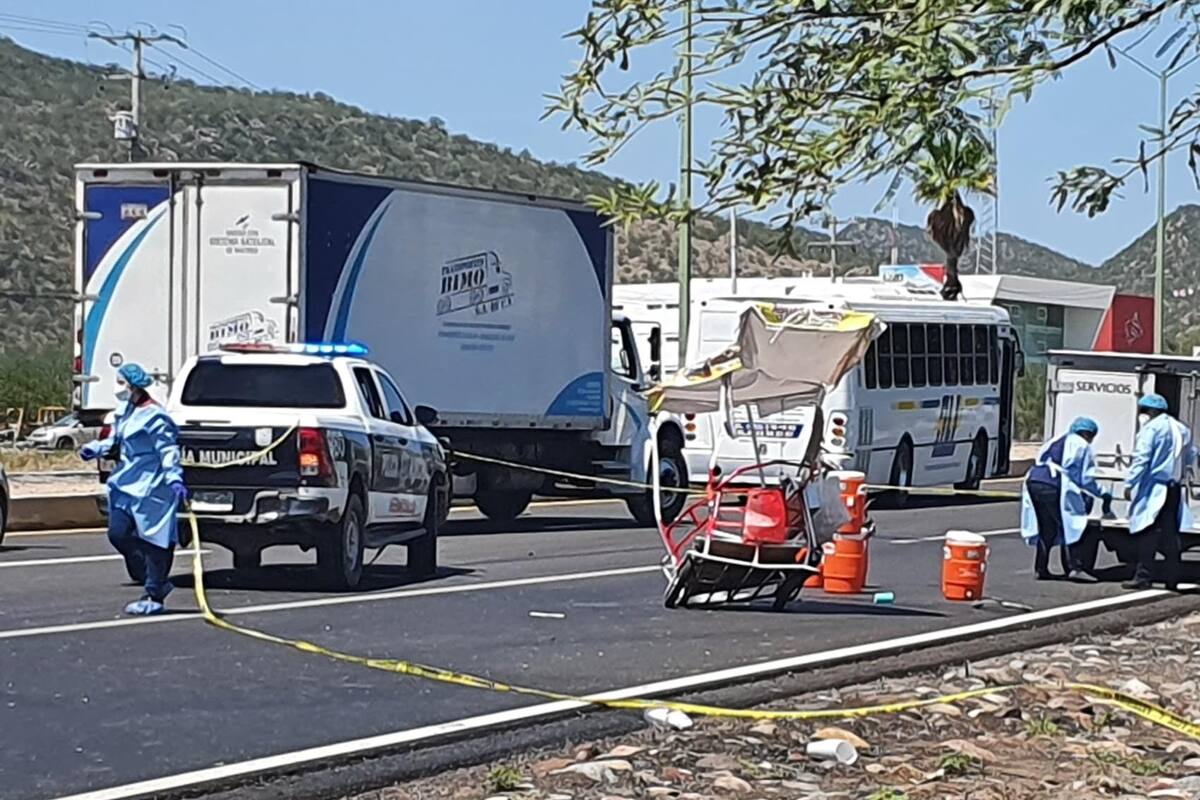 Muere vendedor de aguas frescas en choque en salida a Nogales
