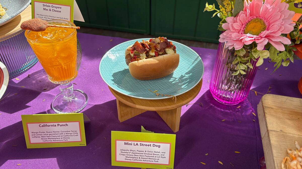 Un mini hot dog callejero de Los Ángeles también está entre las opciones.