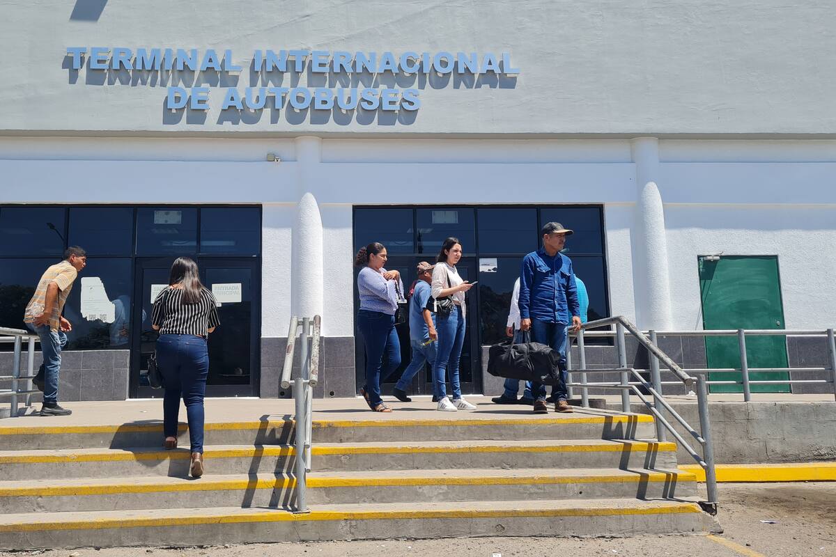 Aumenta flujo de pasajeros en la Central Camionera de Hermosillo