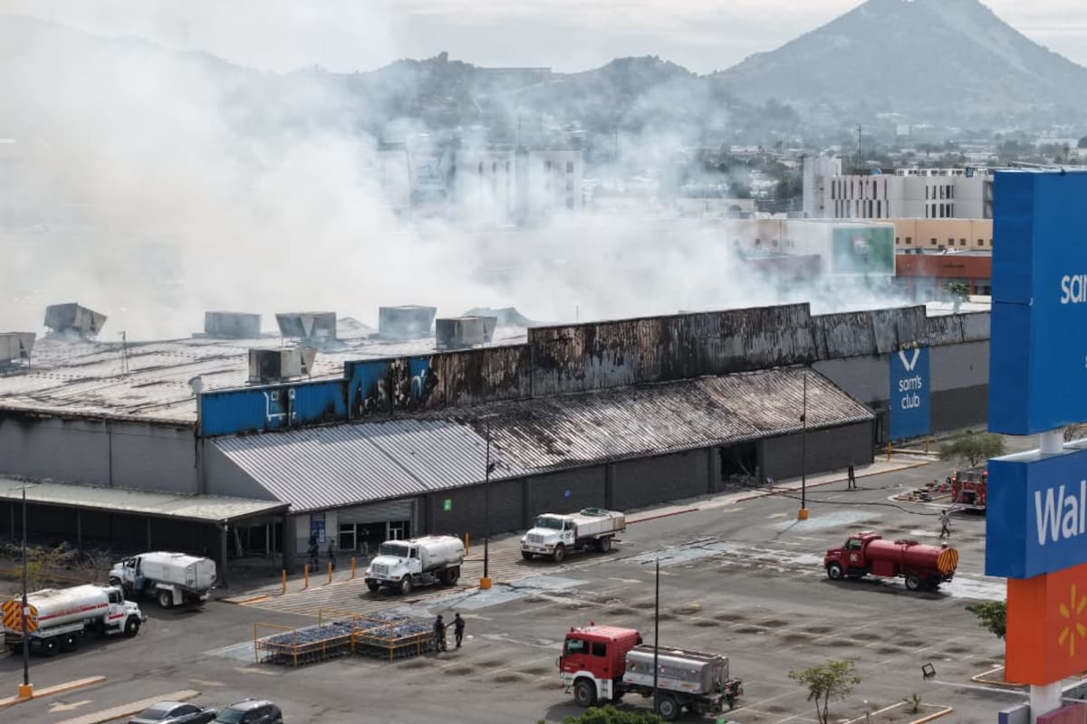 Fiscalía investigará causas del incendio en Sam’s Club una vez que el inmueble sea liberado