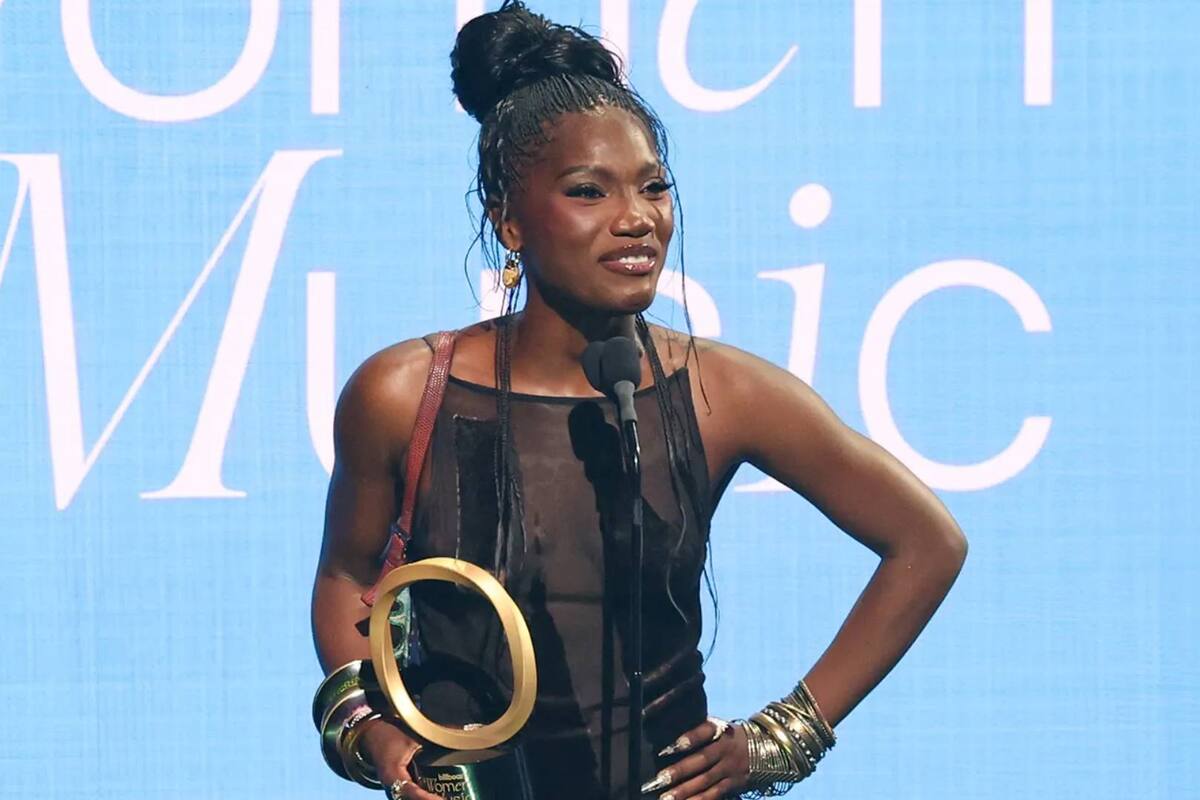 Doechii acepta el premio a “Mujer del Año” 2025 de Billboard