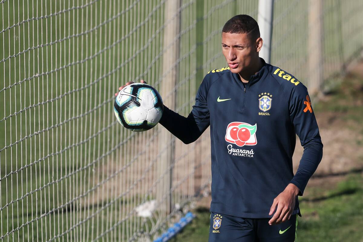 ¡Cuarentena por paperas! Richarlison es baja vs Paraguay