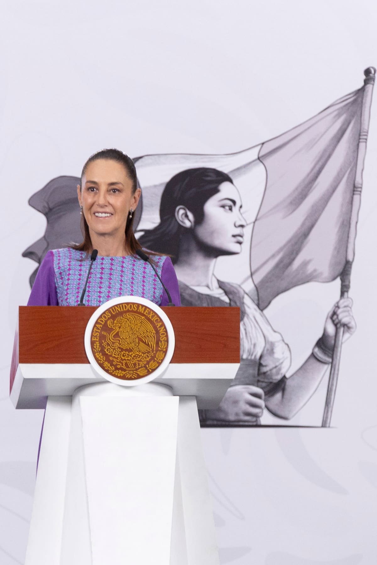 Cuauhtémoc, Ciudad de México, México, 30 de abril de 2026. La doctora Claudia Sheinbaum Pardo, presidenta Constitucional de los Estados Unidos Mexicanos en Conferencia de prensa matutina “Conferencia del Pueblo”. | Foto: Juan Carlos Buenrostro / Presidencia