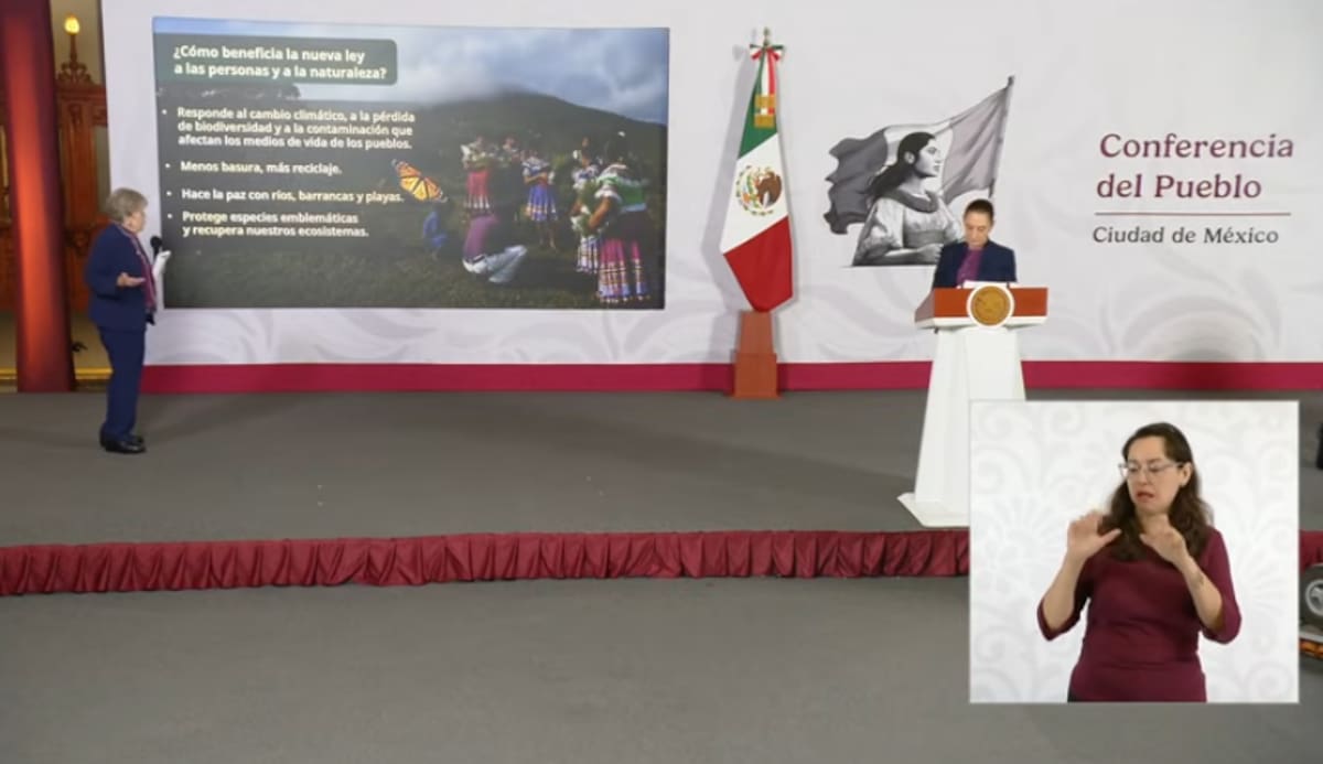 Durante La Mañanera del Pueblo, Bárcena presentó la propuesta como una actualización de fondo ante problemas como el cambio climático, la pérdida de biodiversidad, la contaminación y la degradación de los ecosistemas. | Captura de pantalla