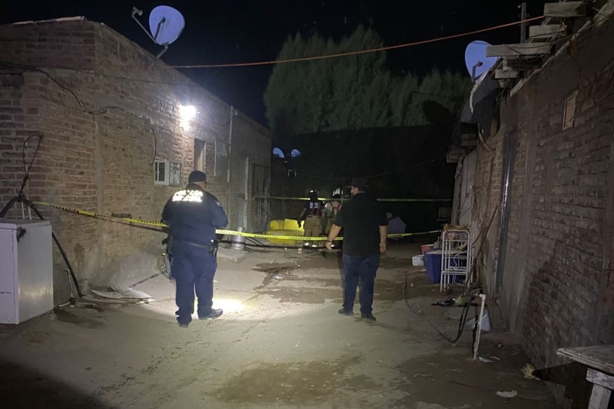 Muere hombre tras incendio de cuartería en SLRC