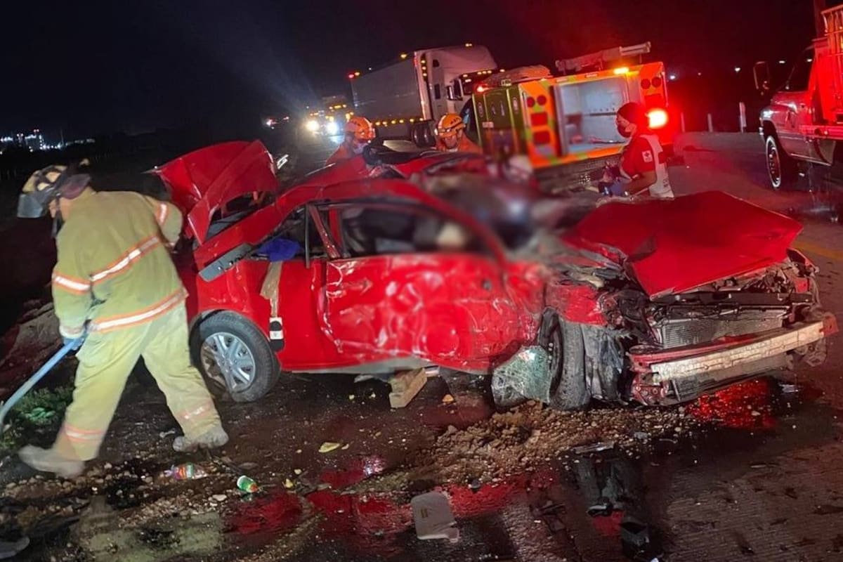 Mujer muere y dos hombres resultan heridos en choque sobre libramiento