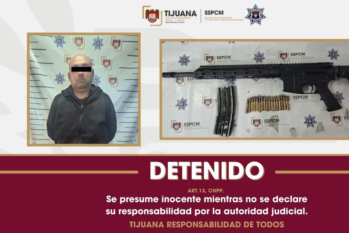 Policía Municipal de Tijuana detiene a presunto responsable de robo con violencia y asegura un fusil